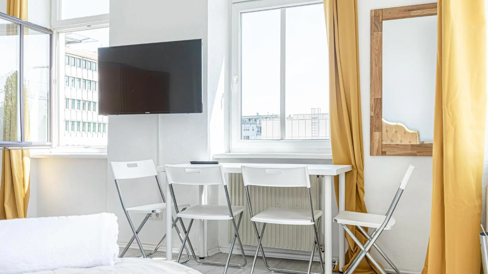 City Central Garden Vibes 3Br In Vienna Apartment