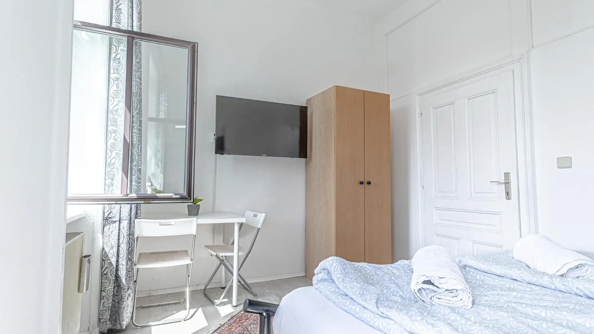 Apartment City Central Garden Vibes 3Br In Vienna Austria